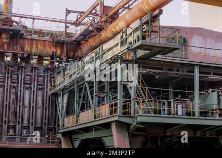 Zum UNESCO-Weltkulturerbe renovierter Fabrikkomplex mit Bergwerken, Kohleverkokung im Industriegebiet Zollverein in Essen. Reiseziel Stockfoto