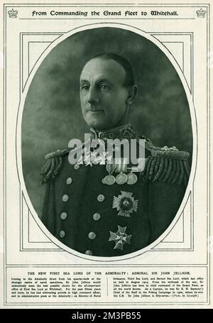 Admiral Sir John Rushworth Jellicoe, 1. Earl Jellicoe (1859-1935), Oberbefehlshaber der britischen Flotten im Jahr 1914. Obwohl Jellicoe während der Schlacht von Jütland dafür kritisiert wurde, dass es nicht gelungen ist, die deutsche Marine kategorisch zu besiegen, gelang es Jellicoe, die deutsche Bedrohung für den Rest des Krieges zu neutralisieren. Er wurde 1916 zum 1.. Seelord der Admiralität, wurde 1919 zum Admiral der Flotte befördert und wurde 1920 Gouverneur Neuseelands. Er wurde 1918 in Anerkennung seiner Dienste während des Ersten Weltkriegs 1916 von Viscount Jellicoe aus Scapa gegründet Stockfoto