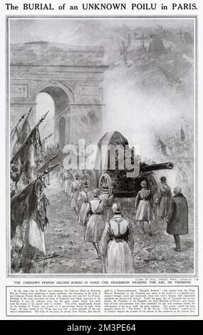 Der unbekannte französische Soldat (Poilu), der in Paris begraben wurde - die Prozession, die sich dem Triumphbogen nähert, wo die Leiche begraben wurde. Die Zeremonie fand zur selben Zeit statt, als der unbekannte britische Krieger in Westminster Abbey begraben wurde. Stockfoto