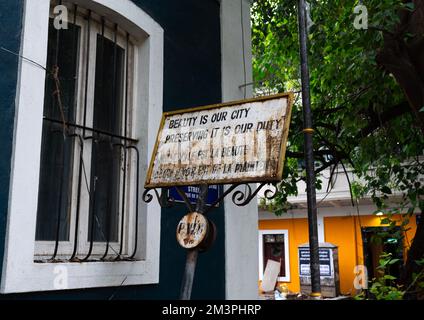 Altes Kolonialhaus im french Quarter, Pondicherry, Puducherry, Indien Stockfoto
