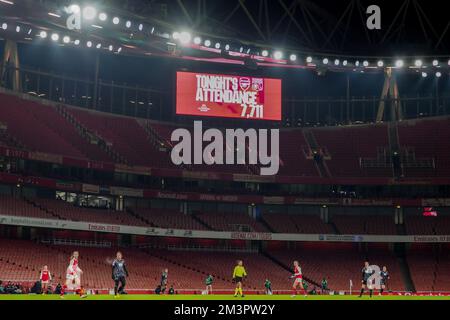 London, Großbritannien. 15.. Dezember 2022. London, England, Dezember 15. 2022: Anwesenheitstafel im Stadion während des Spiels der UEFA Womens Champions League zwischen Arsenal und Olympique Lyonnais im Emirates Stadium in London, England (Natalie Mincher/SPP) Guthaben: SPP Sport Press Photo. Alamy Live News Stockfoto