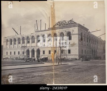 Dachkonstruktion und Kornholz, Ecke Dartmouth und Boylston St., Bau des McKim-Gebäudes, öffentliche Bibliotheken, Maiskörner, Gebäudebau, Fassaden, Öffentliche Bibliothek Von Boston Stockfoto