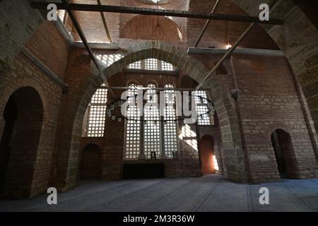 Die Fenari Isa Moschee oder die Lippen-Klosterkirche, die einst als orthodoxe Kirche in Istanbul diente, wurde von den Türken in eine Moschee umgewandelt. Stockfoto