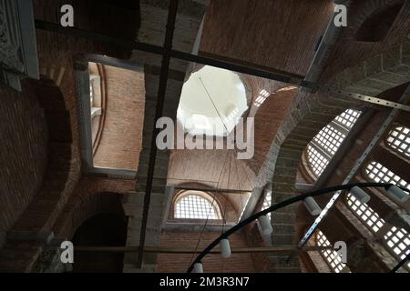 Die Fenari Isa Moschee oder die Lippen-Klosterkirche, die einst als orthodoxe Kirche in Istanbul diente, wurde von den Türken in eine Moschee umgewandelt. Stockfoto