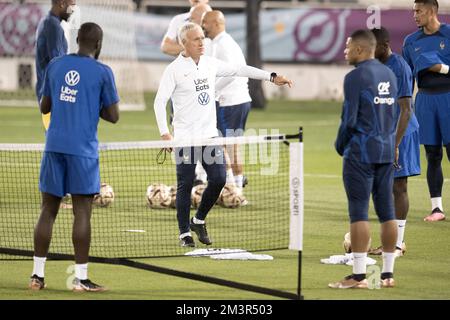 Cheftrainer von Frankreich Didier Deschamps während einer Schulung am 16. Dezember 2022 in Doha, Katar. Foto: David Niviere/ABACAPRESS.COM Stockfoto