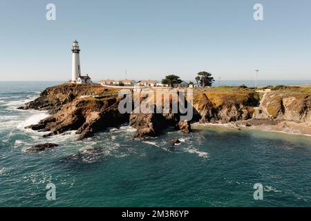 Pigeon Point Lighthouse in Pescadero an der kalifornischen Küste. Stockfoto