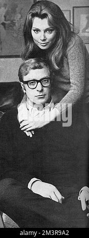 Mit wem die Leute ausgehen - Michael Caine und Elizabeth Ercy Stockfoto