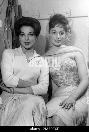 Joan und Jackie Collins 1950er Jahre Stockfoto