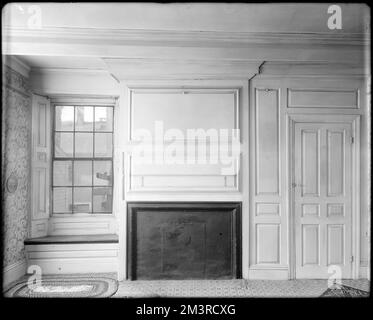 Salem, 168 Derby Street, Inneneinheit, Westkammer, Westseite, Richard Derby House, Häuser, Innenräume, Fenster, Türen und Türöffnungen, Derby, Richard, 1712-1783. Frank Cousins Glass Plate Negatives Collection Stockfoto