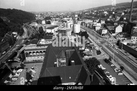 Die Stadt Wuppertal, die hier 1966 gezeigt wurde, war schon immer ein lohnendes Ausflugsziel, Deutschland Stockfoto