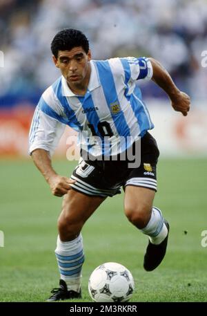 Boston, Vereinigte Staaten. 30.. Juni 2017. Fußball, firo : Fußball-WELTMEISTERSCHAFT 25.06.1994 ARGENTINIEN - NIGERIA EINZELAKTION DIEGO MARADONA/dpa/Alamy Live News Stockfoto