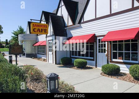 North Corbin, KY, USA – 7. Oktober 2006: Das Sanders Café and Museum in North Corbin, KY, ist der Geburtsort des Kentucky Fried Chicken. Stockfoto