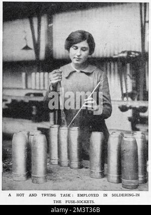 Vickers Munition Factory – Lötsicherungsbuchsen 1915 Stockfoto