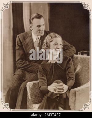 Fred Perry (1909 - 1995), britischer Tennisspieler. Der dreimalige Wimbledon-Champion (1934 - 36) war der erste Spieler, der alle vier Grand-Slam-Singles gewonnen hat. Foto mit seiner Frau, der amerikanischen Filmschauspielerin Helen Vinson (1907-1999). Das Paar heiratete 1935, ließ sich aber 1938 scheiden. Stockfoto