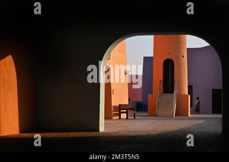 Doha, Mia Park, Old Port Doha, farbenfrohe Häuser im Mina District. Stockfoto