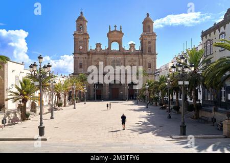 Kathedrale von Santa Ana in Las Palmas, Kanarische Inseln an einem sonnigen Tag Stockfoto