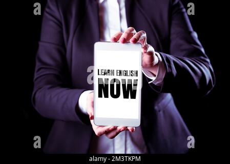 Textunterschrift präsentiert Englisch lernen jetzt. Geschäftskonzept Erwerb oder Erwerb von Kenntnissen und Fertigkeiten der englischen Sprache Stockfoto