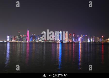 Eindrücke aus Doha/Katar am 16. Dezember 2022. Skyline, Wolkenkratzer, West Bay, Corniche. Fußball-Weltmeisterschaft 2022 in Katar ab 20,11. - 18.12.2022? Stockfoto