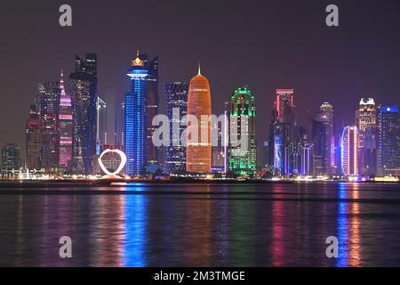 Eindrücke aus Doha/Katar am 16. Dezember 2022. Skyline, Wolkenkratzer, West Bay, Corniche. Fußball-Weltmeisterschaft 2022 in Katar ab 20,11. - 18.12.2022? Stockfoto