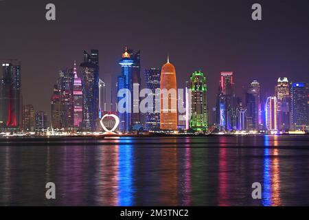 Eindrücke aus Doha/Katar am 16. Dezember 2022. Skyline, Wolkenkratzer, West Bay, Corniche. Fußball-Weltmeisterschaft 2022 in Katar ab 20,11. - 18.12.2022? Stockfoto