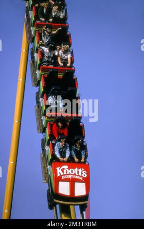 Achterbahn in Knott's Berry Farm, Buena Park, CA Stockfoto