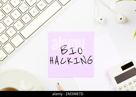 Konzeptionelle Überschrift Bio Hacking. Konzeptionelle Fotoausbeutung genetischen Materials experimentell ohne Berücksichtigung ethischer Standards Stockfoto