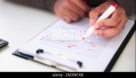 Book Script Edit Und Paper Text Proofreading Stockfoto