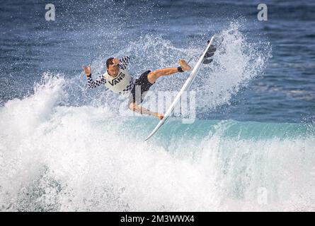 Haleiwa, HI, USA. 16.. Dezember 2022. DER BALARAM-STACK wurde am 16. Dezember 2022 bei den Vans 2022 Pipe Masters an der Banzai Pipeline in Haleiwa, HI, fotografiert. Kredit: Erik Kabik Photography/Media Punch/Alamy Live News Stockfoto