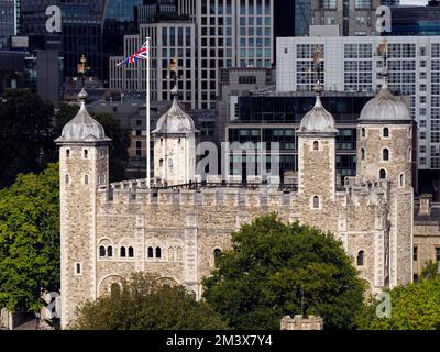 Der Weiße Turm, der Tower of London, der Königspalast seiner Majestät, ein beliebtes Touristenziel, London, England, Großbritannien Stockfoto