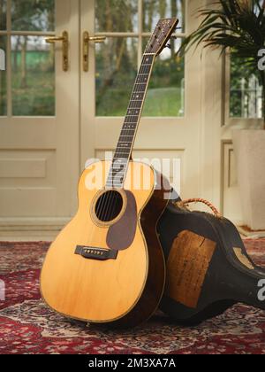 Eine 1937 Martin 000-45 D-45 Dreadnought Akustikgitarre. Stockfoto