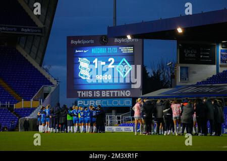 Birmingham, Großbritannien. 17.. Dezember 2022. Birmingham, England, Dezember 17. 2022: Der Vollzeitstand nach dem FA Frauen Continental League Cup Fußballspiel zwischen Birmingham City und London City Lionesses in St. Andrews in Birmingham, England. (James Whitehead/SPP) Kredit: SPP Sport Press Photo. Alamy Live News Stockfoto