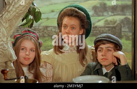 DIE EISENBAHN-KINDER 1970 MGM-EMI Film mit von links: Sally Thomsett, Jenny Agutter, Gary Warren Stockfoto