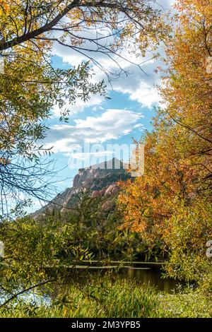 Prescott Blick auf Granitberge Stockfoto