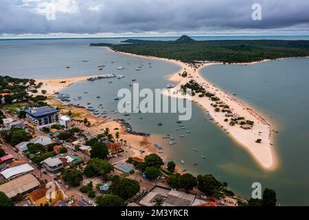 Langer Sandstrand in Alter do Chao entlang des amazonas, para, Brasilien Stockfoto