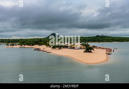 Langer Sandstrand in Alter do Chao entlang des amazonas, para, Brasilien Stockfoto