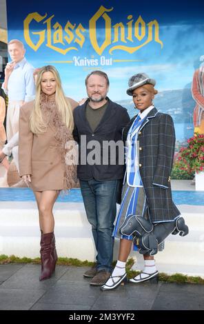 Foto muss gutgeschrieben werden ©Alpha Press 078237 17/12/2022 Kate Hudson, Rian Johnson und Janelle Monae bei einem Fototermin für den Film „Glass Onion A Knives Out Mystery“ am Bahnhof Kings Cross in London. Stockfoto