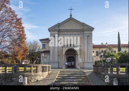 Luino, Italien - 12-06-2022: Die schöne Kirche Madonna del Carmine in Luino Stockfoto