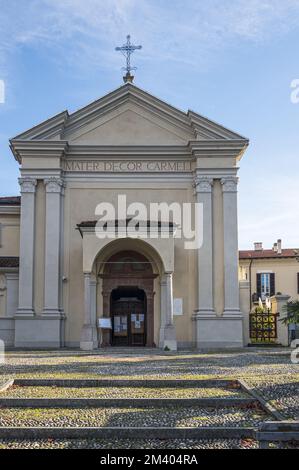 Luino, Italien - 12-06-2022: Die schöne Kirche Madonna del Carmine in Luino Stockfoto