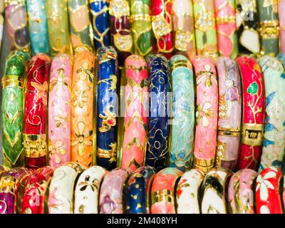 Cloisonne Bracelets in Chinatown, San Francisco, Kalifornien Stockfoto