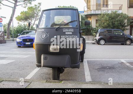 Piaggio Ape50-Vorderansicht Stockfoto