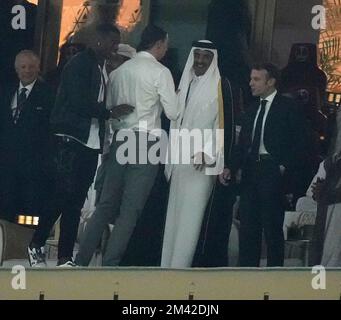 18.. Dezember 2022, Lusail Iconic Stadium, Doha, QAT, Weltmeisterschaft FIFA 2022, Finale, Argentinien gegen Frankreich, in dem Film Paul Pogba, Zlatan Ibrahimovic mit Tamim bin Hamad Al Thani, dem Emir von Katar und dem französischen Präsidenten Emmanuel Macron Stockfoto