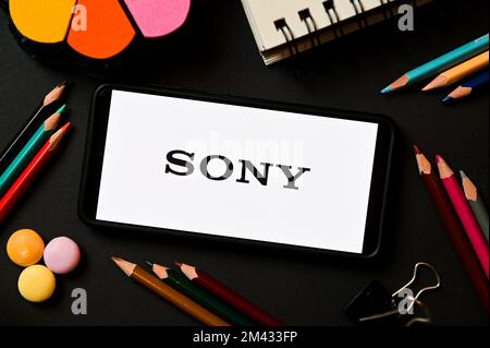 Polen. 17.. Dezember 2022. In dieser Abbildung wird ein Sony Logo auf einem Smartphone angezeigt. (Foto: Mateusz Slodkowski/SOPA Images/Sipa USA) Guthaben: SIPA USA/Alamy Live News Stockfoto