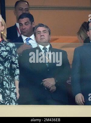 18. Dezember 2022, Lusail Iconic Stadium, Doha, QAT, FIFA-Weltmeisterschaft 2022, Finale, Argentinien gegen Frankreich, im Bild Sigmar Gabriel auf der Tribüne. Stockfoto