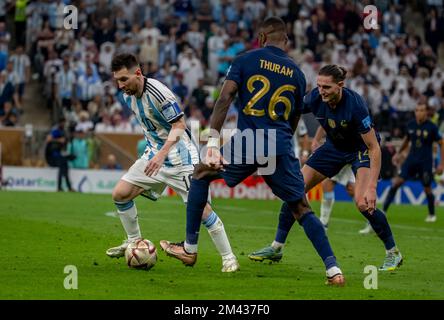 Lusail, Catar. 18.. Dezember 2022. Argentinien gegen Frankreich, Spiel gültig für das Finale der FIFA-Weltmeisterschaft 2022 im Lusail International Stadium, Doha, Katar Gutschrift: Juan Antonio Sánchez/FotoArena/Alamy Live News Stockfoto