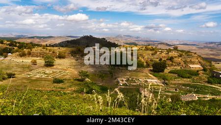 Morgantina Aidone ENNA 09-21-2022: Panoramablick auf die Morgantina-erhaltenen Überreste von Mitte des 5.. Jahrhunderts bis Ende des 1.. Jahrhunderts v. Chr Stockfoto