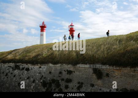 Die beiden Leuchttürme auf der Ile d'Aix, Charente-Maritime, Frankreich, Europa. Stockfoto