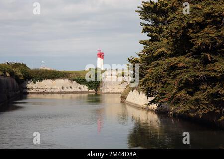Die beiden Leuchttürme auf der Ile d'Aix, Charente-Maritime, Frankreich, Europa. Stockfoto