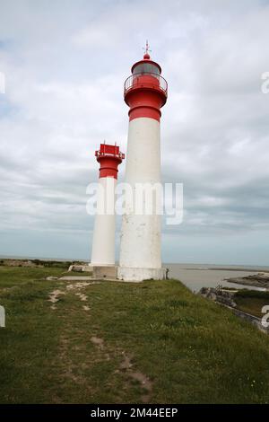 Die beiden Leuchttürme auf der Ile d'Aix, Charente-Maritime, Frankreich, Europa. Stockfoto