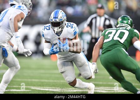 East Rutherford, New Jersey, USA. 18.. Dezember 2022. Detroit Lions Running Back D'ANDRE SWIFT (32) in Aktion im MetLife Stadium in East Rutherford New Jersey Detroit schlägt New York 20 zu 17 (Kreditbild: © Brooks von Arx/ZUMA Press Wire) Stockfoto