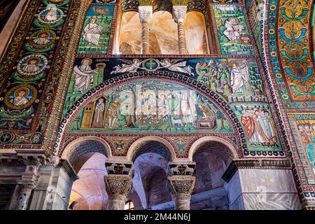 Wunderschöne Mosaiken in der Basilika di San Vitale, UNESCO-Weltkulturerbe Ravenna, Italien Stockfoto